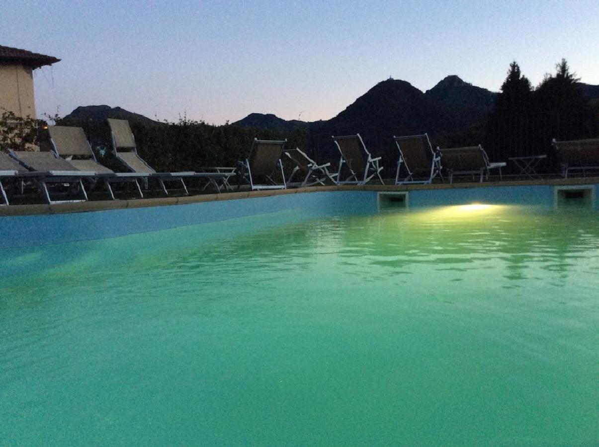 Hotel La Torre Castiglione d'Intelvi Екстер'єр фото